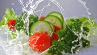 【栄養とアンチエイジング】なぜ野菜の皮をむくともったいない？